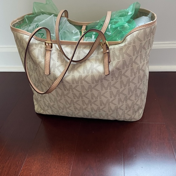 Michael Kors Tote bag - Picture 6 of 9